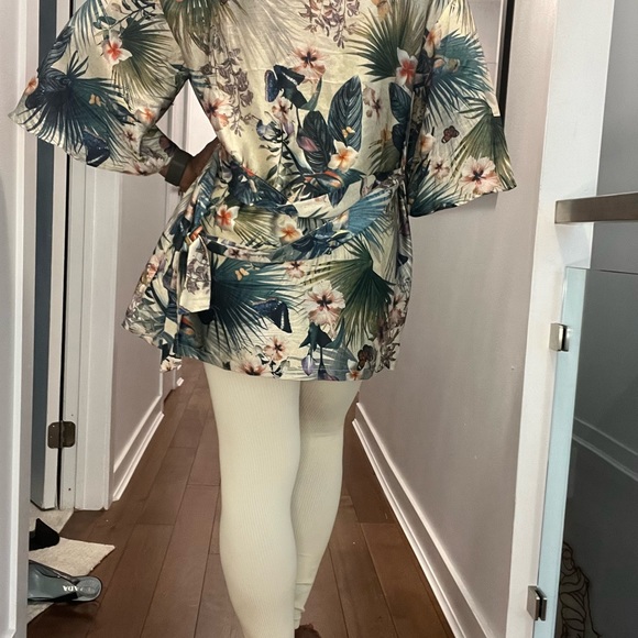 Pink Martini Wrap Kimono - Picture 2 of 3